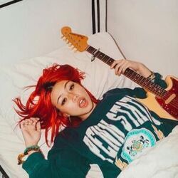 Dye It Red Chords by Beabadoobee