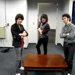 Tables Chords by Jonas Brothers