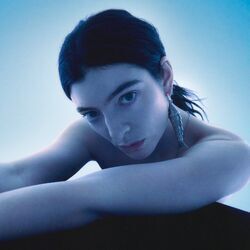 If She Could See Me Now Chords by Lorde