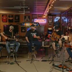 Luke Combs chords for Brand new man live