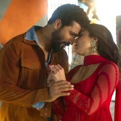 Zara Hatke Zara Bachke - Tere Vaaste Chords by Soundtracks 🎦