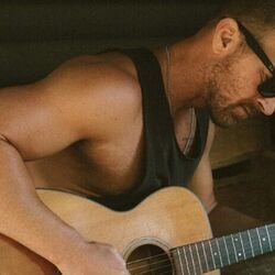 The Crown Chords by Kip Moore