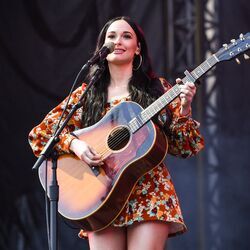 Moving Out Chords by Kacey Musgraves