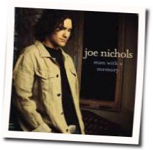 She Only Smoles When She Drinks Chords by Joe Nichols